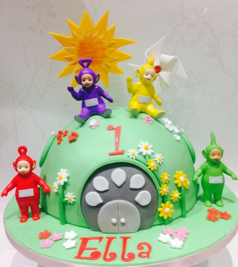 Teletubbie 1st Birthday cake Telly Tubbies Cake, Tellytubbies Cake, Fraser Cake, Teletubbies Birthday, Teletubbies Cake, Cake Decorating For Kids, Anna Birthday Party, 1st Bday Cake, Boys First Birthday Cake