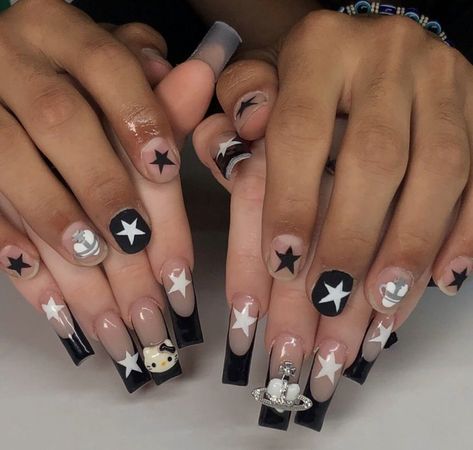 Matching Nail Ideas For Couples, Fem Masc Matching Nails, Bf Matching Nails, Matching Nails With Best Friend Y2k, Matching Nails With Boyfriend Black, Couples Matching Hair Color, Wlw Matching Nails, Matching Nail Sets With Boyfriend, Matching Nails With Girlfriend