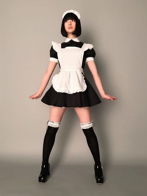 Maid Outfit Anime, Maid Uniform, Maid Cosplay, Maid Outfit, Girly Dresses, Maid Dress, Cosplay Outfits, Up Girl, Cute Fashion