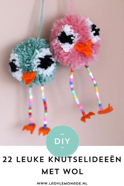 Sewing Class, Creative Home, Creative Kids, Preschool Crafts, Sewing Fabric, Baby Mobile, Crochet Necklace, Projects To Try, Pom Pom