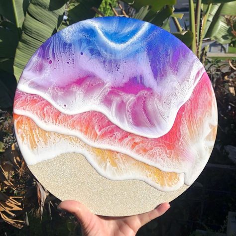 Resin Sunset, Resin Boards, Painting With Resin, Round Home Decor, Resin Dish, Colored Epoxy Resin, Sunset Rainbow, Yeti Cup Designs, Geode Coasters