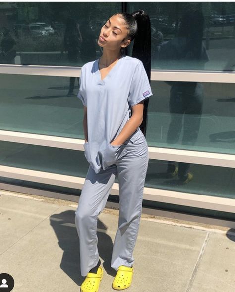 𝐂𝐞𝐫𝐭𝐟𝐢𝐞𝐝 𝐧𝐲 Nurse Outfit Scrubs, Nursing Goals, Scrub Style, Life Goals Future, Nurse Inspiration, Nurse Aesthetic, Scrubs Outfit, Medical Careers, Medical School Inspiration