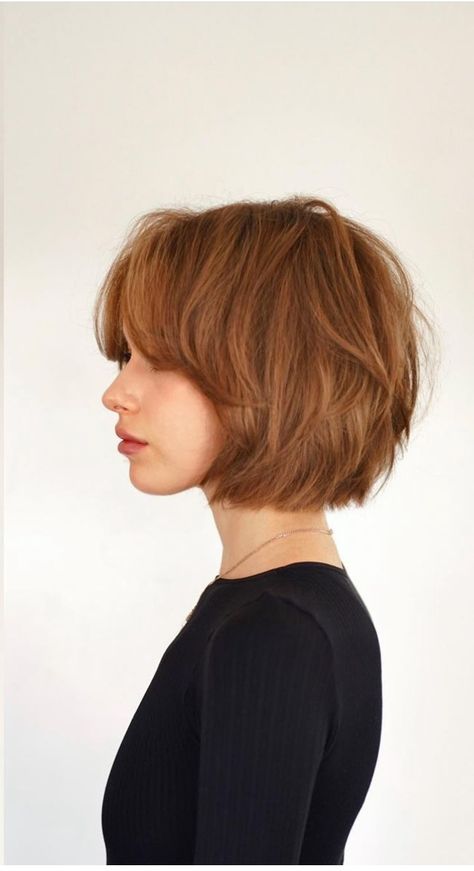 Chin Length Hair, Hair Inspiration Short, Haircut Inspiration, Penteado Cabelo Curto, Hair Color And Cut, 짧은 머리, Short Hair Haircuts, Cut My Hair, Short Hair With Layers