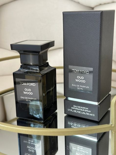 Tom Ford Oud Wood Perfume Sample 2ml 5ml 10ml Only original perfumes Tom Ford Perfume Collection, Tomford Oudwood, Tom Ford Perfume Men, Tom Ford Oud Wood Perfume, Oud Wood Perfume, Tom Ford Cologne, Wood Perfume, Tom Ford Oud Wood, Tom Ford Oud