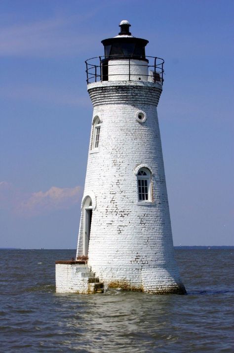 7. Cockspur Lighthouse - Tybee Island, GA 31328 Miniature Lighthouse, Tybee Island Lighthouse, White Lighthouse, Lighthouse Lighting, Lighthouses Photography, Lighthouse Photos, Lighthouse Painting, Lighthouse Pictures, Beautiful Lighthouse