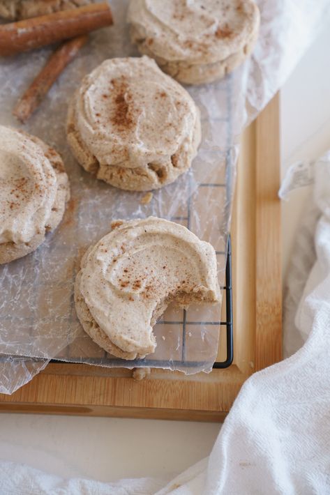 Chai Sugar Cookies Spiced Frosting, Chai Cookies Recipe, Chai Sugar Cookies, Chai Spice Cookies, Cookie Frosting Recipe, Spice Sugar Cookies, Homemade Chai, Frosting Cake, Pumpkin Sheet Cake