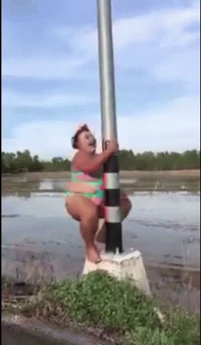 Dance Fails, Tgif Funny, Friday Dance, Dance Pole, Dancing Gif, Baby Memes, Dance Humor, Epic Fails Funny, Funny Images Laughter