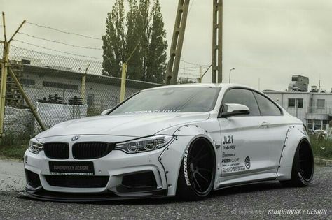 Suhorovsky BMW M4 wide body Trunk Styling, Bike Gang, M3 Car, Bmw Black, 2015 Cars, Wide Body Kits, Bmw 4 Series, Bmw 4, Super Luxury Cars