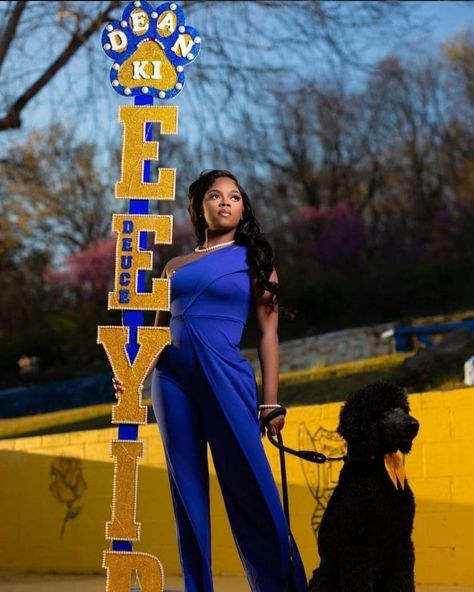 sigma gamma rho • Instagram Big Poodle, Sigma Gamma Rho Sorority, Pretty Poodles, Howard University, Sigma Gamma Rho, Grad Pics, Legally Blonde, Alpha Kappa Alpha, Class Of 2024