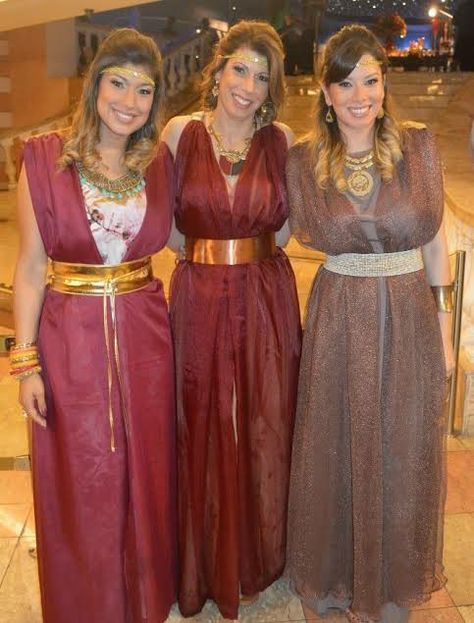 Ancient Roman Clothing, Worship Dance Outfits, Praise Dance Wear, Biblical Costumes, Purim Costumes, Aladdin Costume, Garment Of Praise, Ancient Dress, Praise Dance