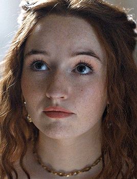 KAITLYN DEVER in Rosaline (2022) Rosaline 2022, Kaitlyn Dever, Dress History, Two Daughters, The Girl Who, Royce, Face Claims, Celebrity Crush, Character Inspiration