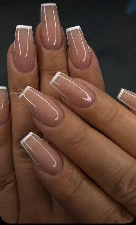 Ongles Beiges, Neutral Nails Acrylic, French Tip Gel Nails, Natural Nails Manicure, Acrylic Nails Nude, Nails Collection, White Tip Nails, Hairstyle Examples, Plain Nails