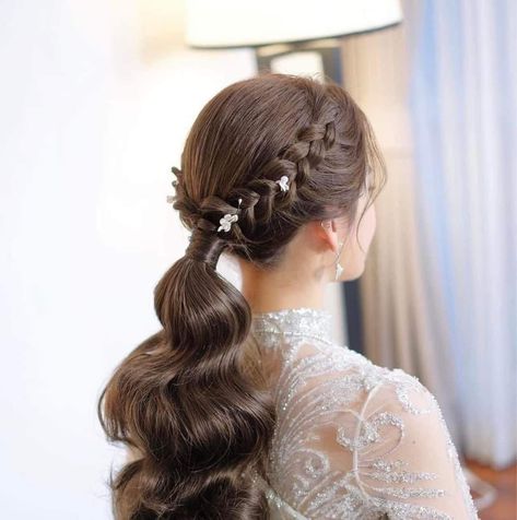 Hairdo Wedding, Bride Sister, Hairdo For Long Hair, Party Hairstyles, Wedding Hair And Makeup, Bride Hairstyles, Hair Designs, Easy Hairstyles, Hair Stylist