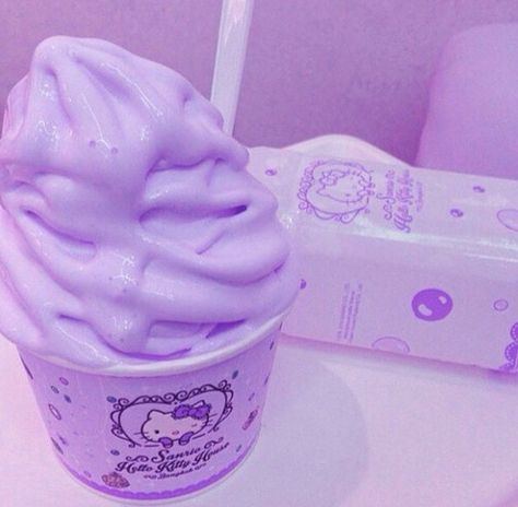 . Hello Kitty Ice Cream, Ice Cream Pink, Pink Ice Cream, Kitty Cafe, Pink Foods, Milk Shakes, Think Food, Pastel Pink Aesthetic, Hello Kitty Items