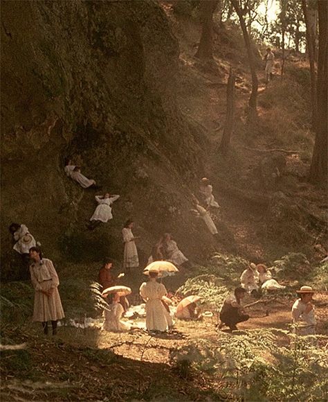 Picnic At Hanging Rock 1975, Peter Weir, Picnic At Hanging Rock, Movie Design, Hanging Rock, Theme Nature, Princess Aesthetic, Foto Art, Period Dramas