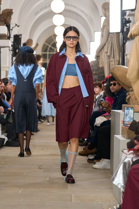 Kent & Curwen Spring 2025 Ready-to-Wear Fashion Show | Vogue Ss25 Fashion Trends, Ss25 Runway, Kent Curwen, Trendy Fall Fashion, Work Task, 2025 Fashion, Summer 2025, Utility Style, Runway Trends