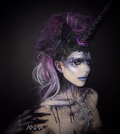 Anna Lingis MUA on Twitter: "31 Days of Halloween has begun over on my IG... For those that don’t follow... Day 1 DARK UNICORN Day 2 Tim Burton’s WONDERLAND https://t.co/zYquhMB73J" / Twitter Gothic Unicorn, Evil Unicorn, Unicorn Day, Dark Unicorn, Unicorn Halloween, 31 Days Of Halloween, Halloween Make Up, 31 Days, Halloween Make