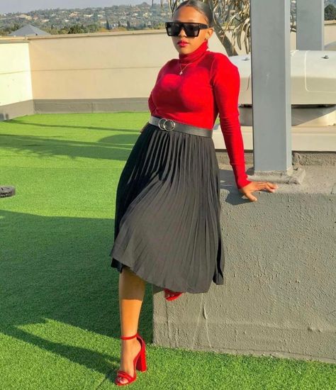 Red Church Outfit, Red And Black Skirt Outfit, Queens Outfits, Fall Outfits 2014, Corporate Attire Women, Outfit Modest, Black Skirt Outfits, Church Fits, Classy Gowns