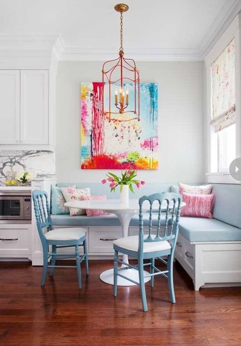 15 Bright, Colorful Breakfast Nooks — Kitchen Inspiration | The Kitchn Colorful Breakfast, Shabby Chic Decorating, Banquette Dining, Kitchen Banquette, Casa Vintage, Banquette Seating, Inside Design, Kitchen Nook, Dining Nook