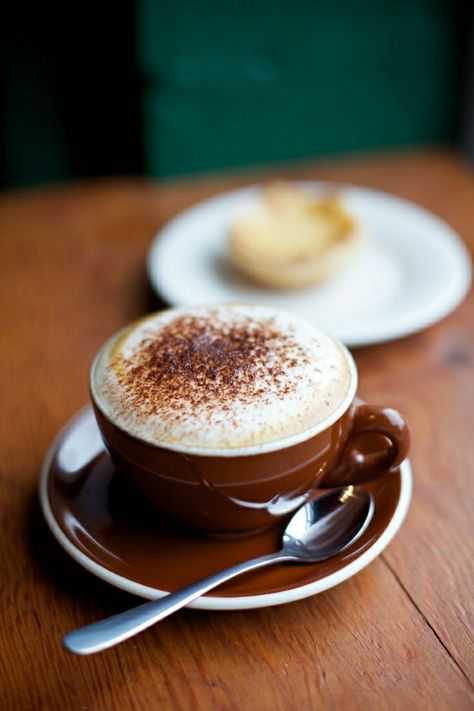 braune-Cappuccino-Tasse Viennese Coffee, Breakfast Photography, Photography Coffee, Mississauga Ontario, Morning Coffee Images, Good Morning Coffee Images, Luxury Food, Coffee Images, Coffee Pictures