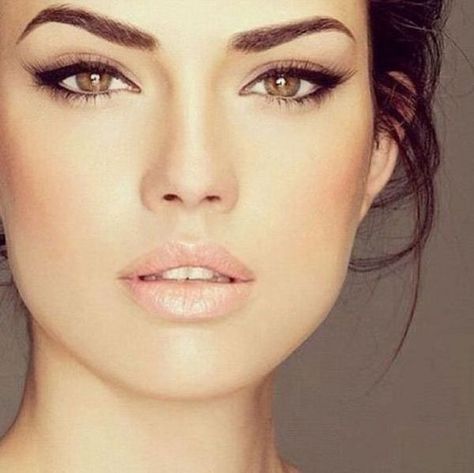 8 Ways to Rock Dramatic Eye Makeup at Your Wedding Brighter Eyes, Silvester Make Up, Glowing Radiant Skin, Brunette Makeup, Bridal Makeup Natural, Makeup Tut, Luscious Hair, Home Remedies For Hair, Braut Make-up