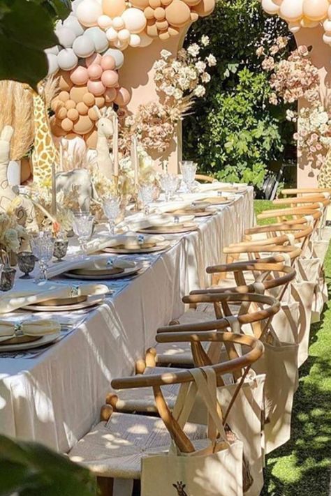 Backyard Baby Shower Setup, 2020 Bedroom, Fancy Baby Shower, Backyard Baby Showers, Simple Table Settings, Outdoor Baby Shower, Baby Shower Bbq, Outdoor Baby, Virtual Baby Shower