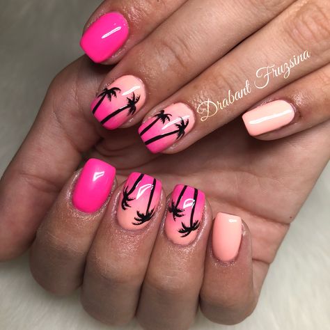 Ombre Nails With Palm Trees, Tropical Dip Nails, Sunset Palm Tree Nails, Pink Palm Tree Nails, Hawaiian Nail Ideas, Summer Palm Tree Nails, Hawaiian Nails Designs, Island Nails Tropical, Hawaiian Nails