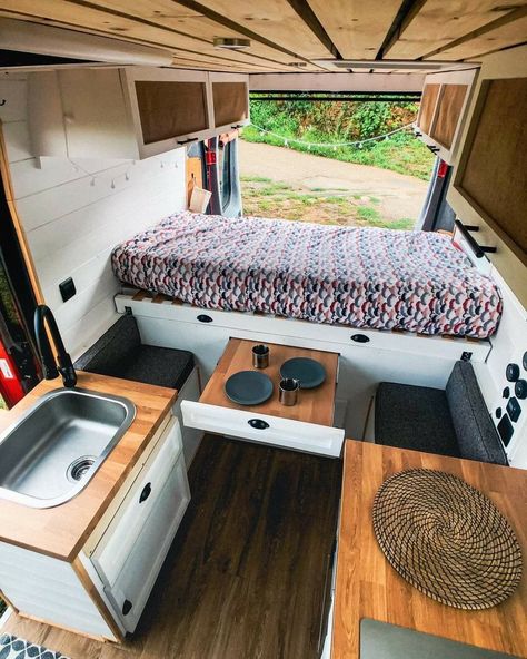 Trailer Turned Into Camper, 7x14 Cargo Trailer Conversion, Converted Trailer, Diy Van Interior, Vintage Camper Redo, Bus Renovation, Nomad Living, Van Inspiration, Mini Campers