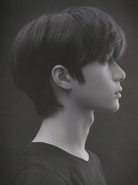 Beomgyu Adam's Apple, Moa Membership, Profile Drawing, Perfect Boy, Trik Fotografi, Side Profile, 인물 사진, Hair Cuts, Wattpad