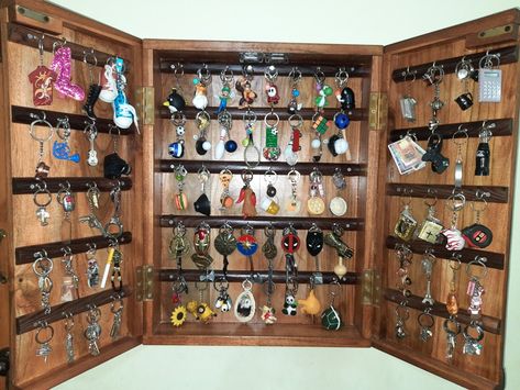 A customised board that has given life to my collection Hidden Locker Ideas, Keychain Display Ideas, Keychain Organizer, Chain Display, Keychain Collection, Keychain Display, Keychain Ideas, Ring Display, Collection Display