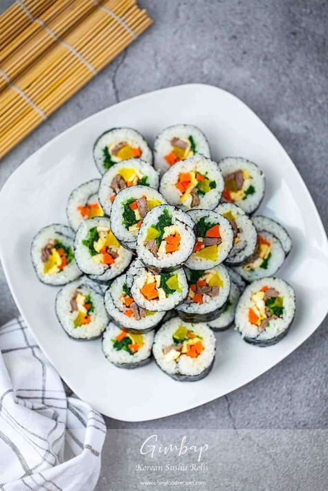 Kimbap / Gimbap (김밥) Korean Sushi Rolls | Oh My Food Recipes Healthy Sushi Rolls, Instant Pot Sushi Rice, Gimbap Recipe, Korean Sushi, Resep Sushi, Sushi Vegan, Vegan Kimchi, South Korean Food, Baking Power