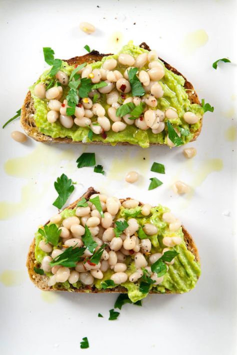 White Bean and Avocado Toast Toast Avocado, Calorie Dense Foods, Avocado Dessert, Avocado Health Benefits, Beans On Toast, Avocado Cream, Mediterranean Dishes, Savory Breakfast, White Bean