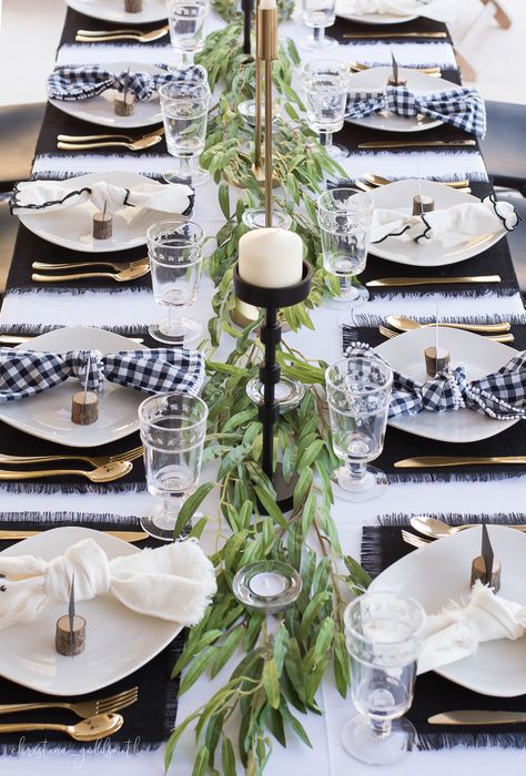 Modern Black + White Thanksgiving Tablescape Christmas Tablescapes Black And White, Thanksgiving Table Settings Black And White, Black White Thanksgiving Table, Thanksgiving Table Black And White, Black And White Thanksgiving Table, Black And White Holiday Table, Black And White Dishes Table Settings, Black And White Thanksgiving Decor, Black And White Christmas Table Decor