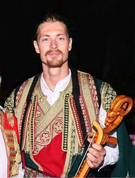 Serbian Clothing, Russian Traditional Clothing, Merry Widow, Serbia And Montenegro, Unique Faces, Traditional Music, Ethnic Outfits, Traditional Clothes, Folk Costume