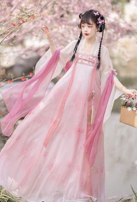 Pink Princess Dresses, Hanfu Cosplay, Ancient Chinese Dress, Party Dress Women, Traditional Chinese Dress, Princess Dresses, Traditional Fashion, Chinese Dress, Pink Princess