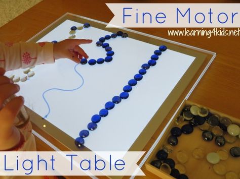 Light Tables or Light Panels are a fabulous learning tool and enhance sensory play opportunities. The activities and learning experiences are endless encouraging fine motor development, pre-writing skills, hand-eye coordination, colour recognition and so much... #lighttableactivitiesforpreschoolers Light Table Activities, Light Box Activities, Table Activities, Preschool Fine Motor, Light Board, Invitation To Play, Sensory Table, Fine Motor Activities, Gross Motor