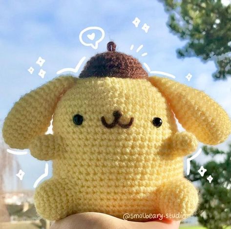 Aesthetic Crochet Amigurumi, Crochet Ideas Amigurumi, Yellow Amigurumi, Pompom Crochet, Hello Kitty Crochet, Easy Crochet Animals, Kawaii Crochet, Crochet Design Pattern, Fun Crochet Projects