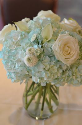 Tiffany blue centerpieces, ice blue flowers, light blue flowers for wedding by Flour and Flower Designs Tiffany Blue Centerpieces, Kelsey Rose, Yellow Hydrangea, Blue Centerpieces, Tiffany Blue Wedding, Tiffany Wedding, Table Flower, Wedding Colour, Blue Wedding Flowers