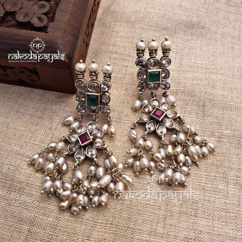 Silver Anklets Designs, Fancy Jewelry Necklace, Indian Bridal Jewelry Sets, Antique Silver Jewelry, Fancy Jewellery Designs, Silver Jewellery Indian, Dangler Earrings, Indian Jewellery Design Earrings, Indian Jewelry Sets