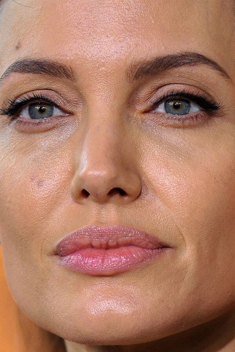 Celebrity closeup Angelina Jolie Face, Angelina Jolie Lips, John Voight, Angelina Jolie Makeup, Angelina Jolie Photos, Jolie Pitt, Celebrity Makeup, Without Makeup, Maleficent