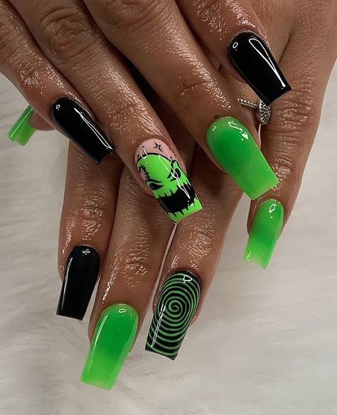 Boogie Nails, Oogie Boogie Nails, Nightmare Before Christmas Nails, Green Nail, Party Nails, Christmas Inspo, Oogie Boogie, Halloween Nail Designs, Halloween Nail