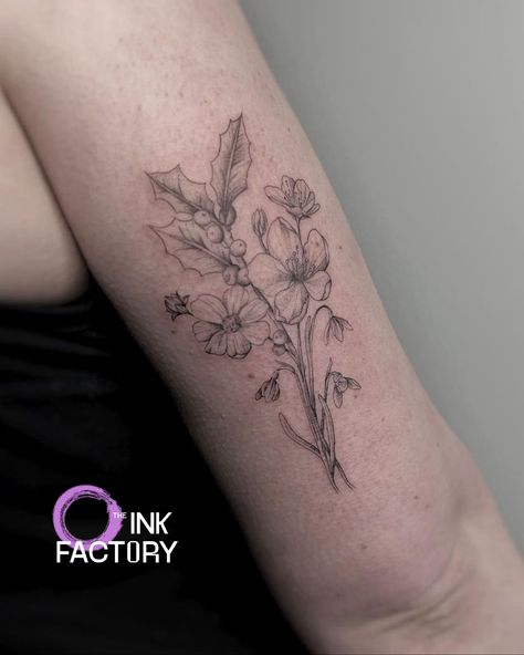 Some beautiful birth flowers, holly & snowdrop done by @finlayyb 

Studio partners @barber_dts & @emalla.official 

Drop us a DM or email and get booked in. 

#TheInkFactory #DublinTattoo #Ireland #BirthFlowers #SnowDrop #Holly #FloralTattoo Holly Tattoo Design, Holly Tattoo Flowers, Holly Tattoo, Holly Flower, Sleeve Ideas, Jasmine Flower, Sleeves Ideas, Angel Tattoo, Holly Leaf