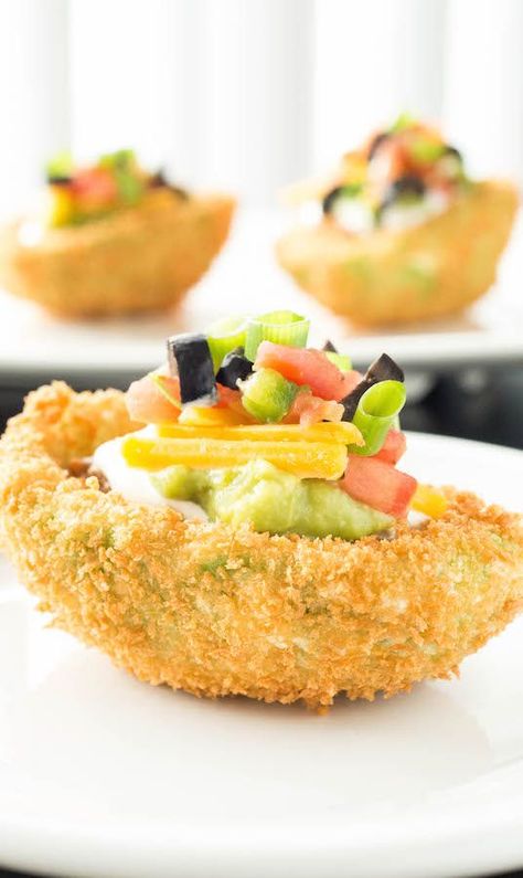 The perfect game day appetizer - Spicy Seven Layer Dip Stuffed Fried Avocados Fried Avacodo, Seven Layer Dip, Avocado Fries, Appetizer Salads, Avocado Recipes, Game Day Food, Best Appetizers, Appetizer Dips, Fajitas