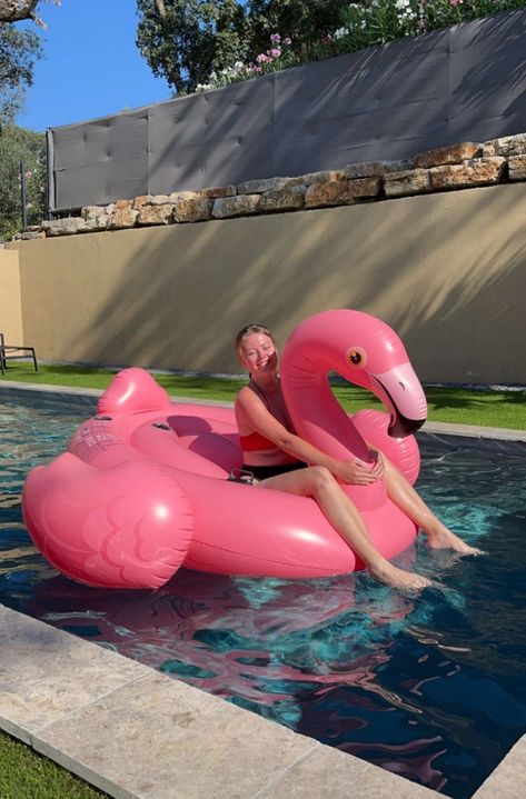 Cute Pool Floats, Pool Vacation, Pool Picture, Pool Floats, Cute Pink, Pool Float, Flamingo, Floating, Pool