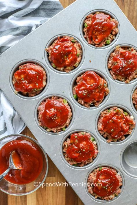 Easy Meatloaf Muffins, Dinner With Mashed Potatoes, Turkey Meatloaf Muffins Recipe, Turkey Meatloaf Muffins, Meatloaf Muffins Recipe, Savory Meatloaf, Tasty Meatloaf Recipe, Mini Meatloaf Recipes, Meatloaf Topping