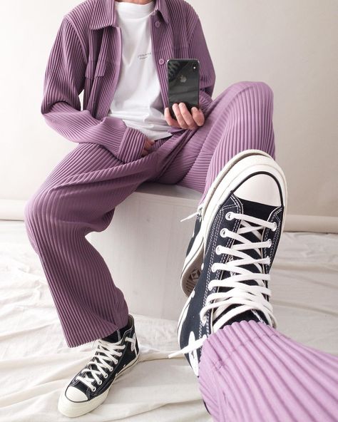 Alan on Instagram: “something for spring... do you like this color ?” Mens Streetwear Aesthetic, Wardrobe Art, Aesthetic Male Outfits, Street Style Fashion Photography, Mirror Shots, Casual Sporty Outfits, Purple Streetwear, Purple Fits, Streetwear Essentials