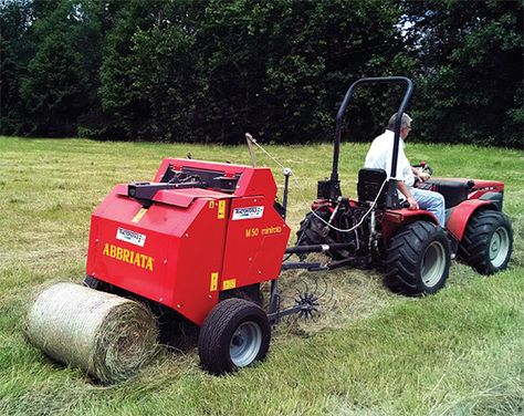 Compact Tractor Attachments, Garden Tractor Attachments, Hay Balers, Tractor Idea, Small Tractors, Tractor Accessories, Farm Plans, Tractor Implements, Homestead Farm