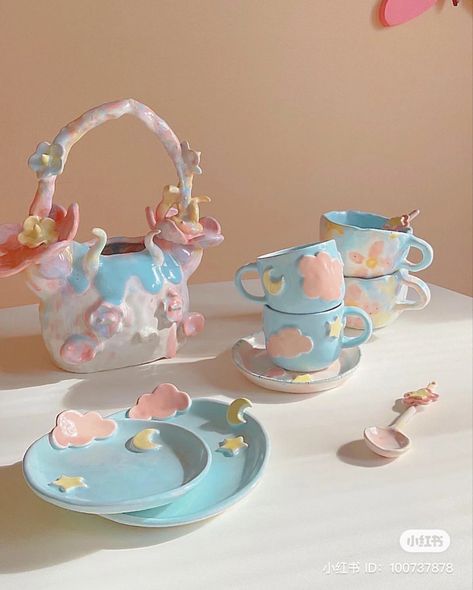 Barbie Pottery, Pottery Cafe, Amazon Decor, Dripping Candles, Cute Furniture, Pretty Mugs, Polymer Clay Dolls, Cute Kitchen, Shabby Chic Kitchen