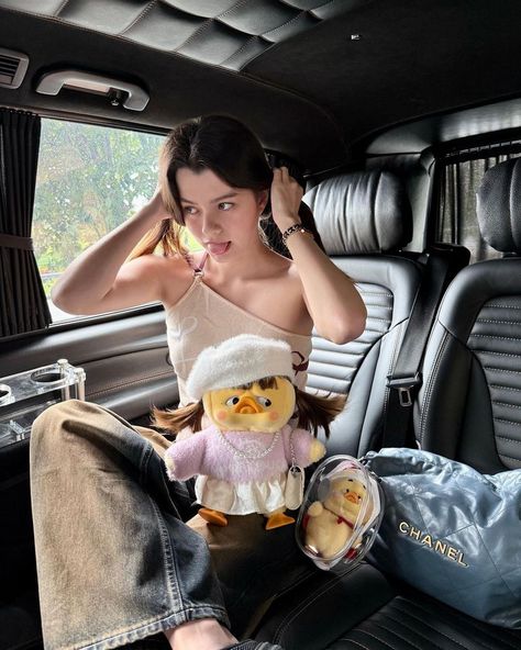 Rebecca Patricia Armstrong | little trip w/🐥 | Instagram Becky Rebecca, Rebecca Armstrong, Singer Dr, Becky Armstrong, Kdrama, Actresses, Quick Saves