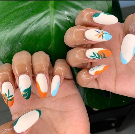 The Most Unique Nail Designs For Summer Tropical Nail Art, Tropical Girl, Tropical Nails, May Nails, Plaid Nails, Painted Nail Art, Shellac Nails, Nail Designs Glitter, Sparkly Nails